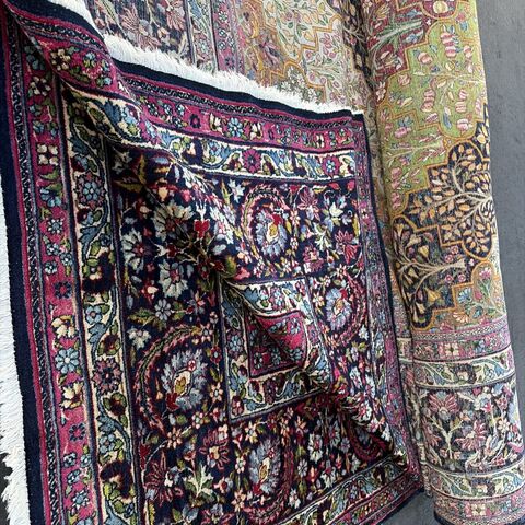 19th  century  Lavar Kerman antique Persian rug