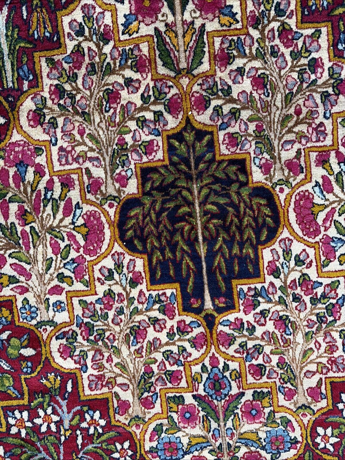 19th  century  Lavar Kerman antique Persian rug