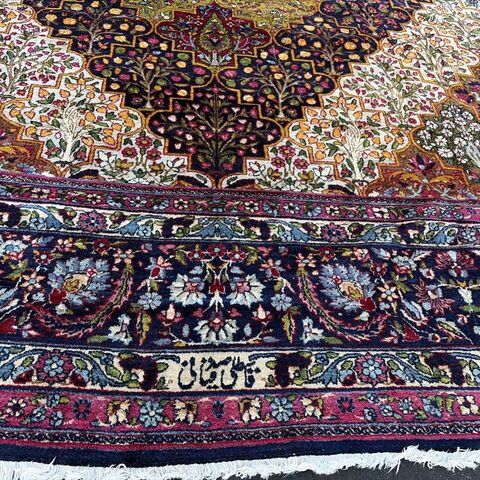 19th  century  Lavar Kerman antique Persian rug